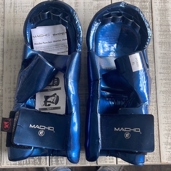 Macho martial arts genesis sparring gloves - Picture 2 of 2